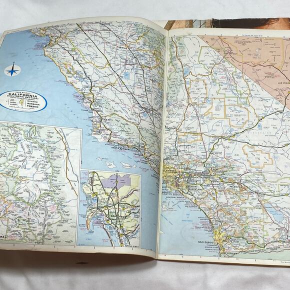 Vintage State Farm Road Atlas United States Mexico Canada Alaska Map Book - Picture 8 of 8
